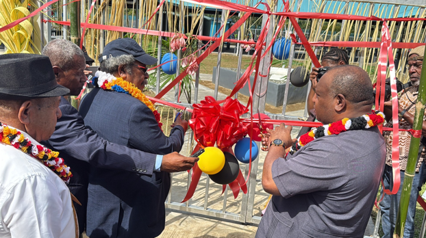 PRIME MINISTER OPENS THE NEW LOOK RURAL IHU MARKET IN KIKORI DISTRICT, GULF PROVINCE