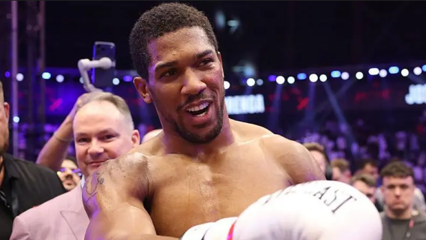 JOSHUA KNOCKED DOWN TWICE AS DRAMATIC WIN SETS UP FURY FIGHT