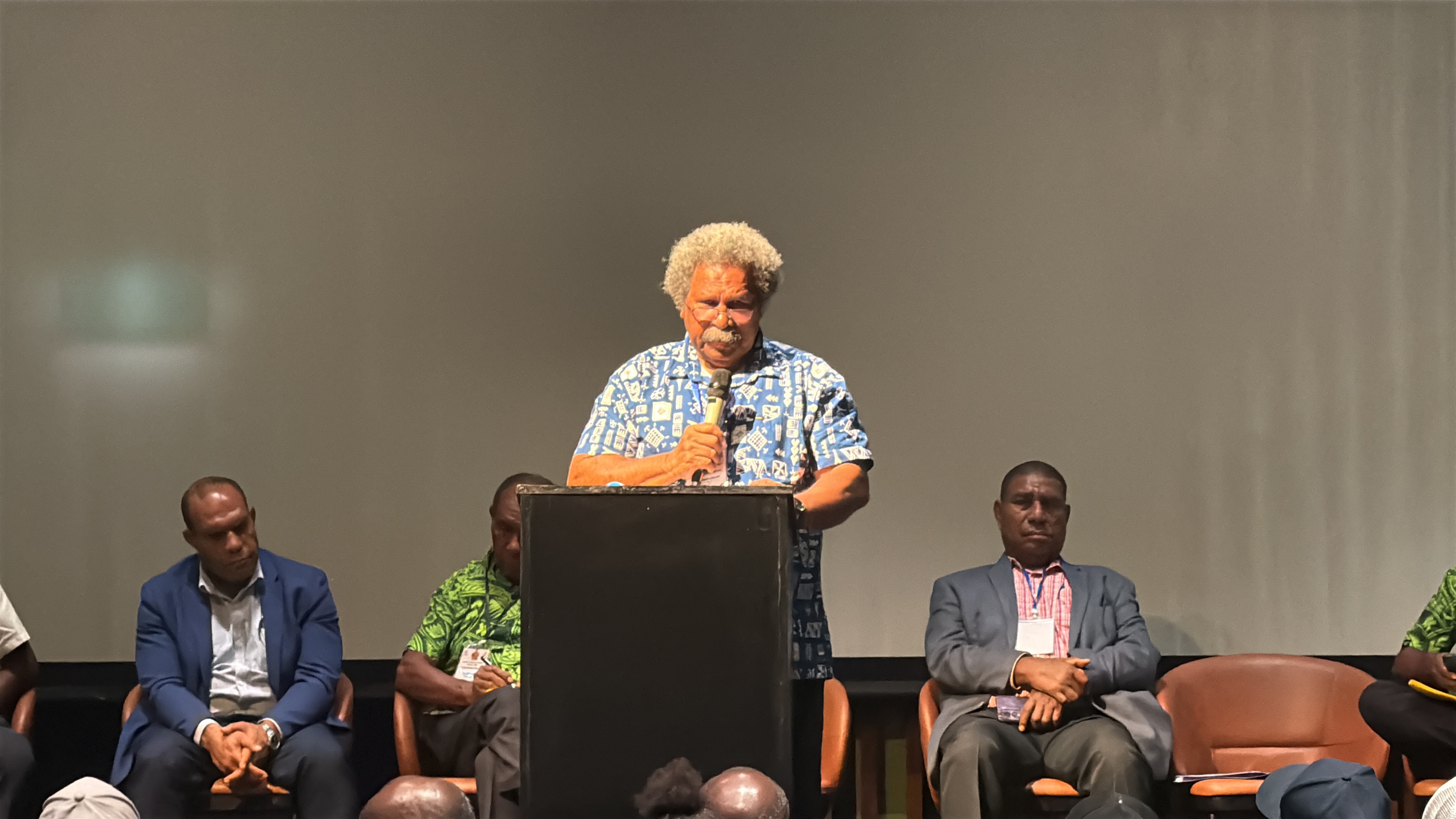 MINISTER EOE CLARIFIES ON OUTSTANDING PAPUA LNG MATTERS