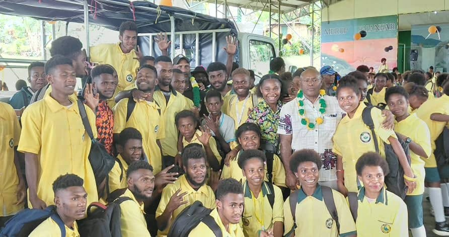 MALABUNGA SECONDARY RECEIVES NEW SCHOOL TRUCK THROUGH PSIP SUPPORT