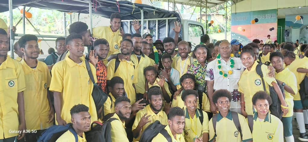 MALABUNGA SECONDARY RECEIVES NEW SCHOOL TRUCK THROUGH PSIP SUPPORT