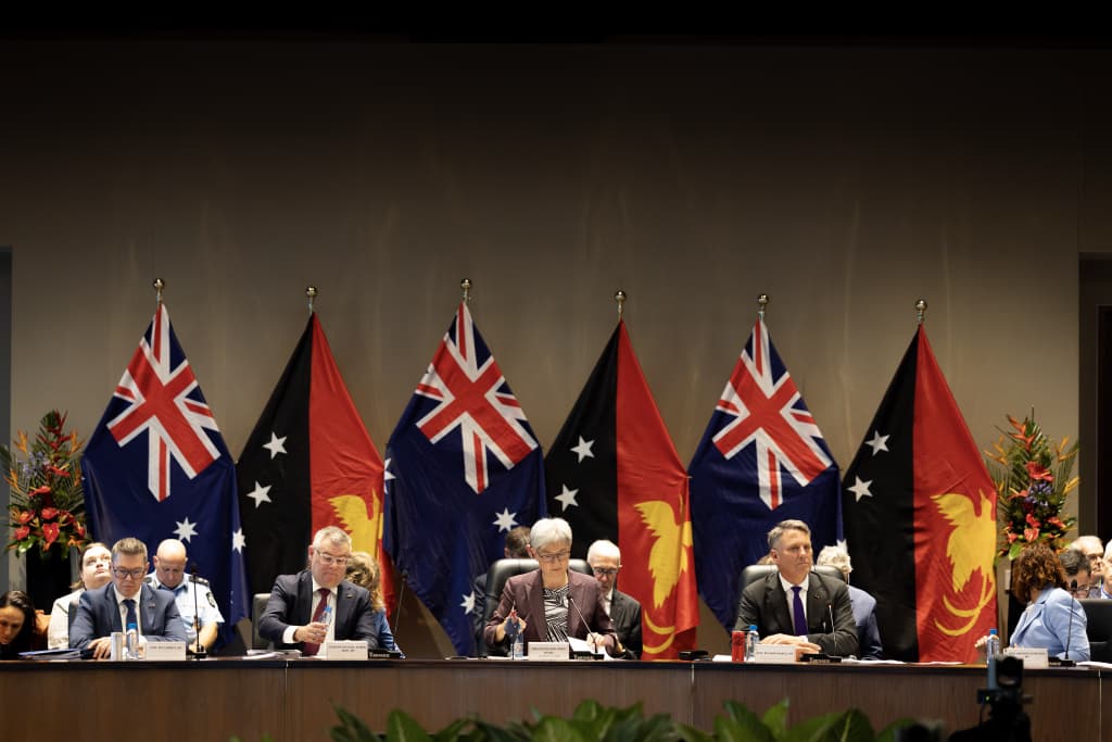 PNG-AUSTRALIA BOOSTS HEALTH & INTERNET ACCESS