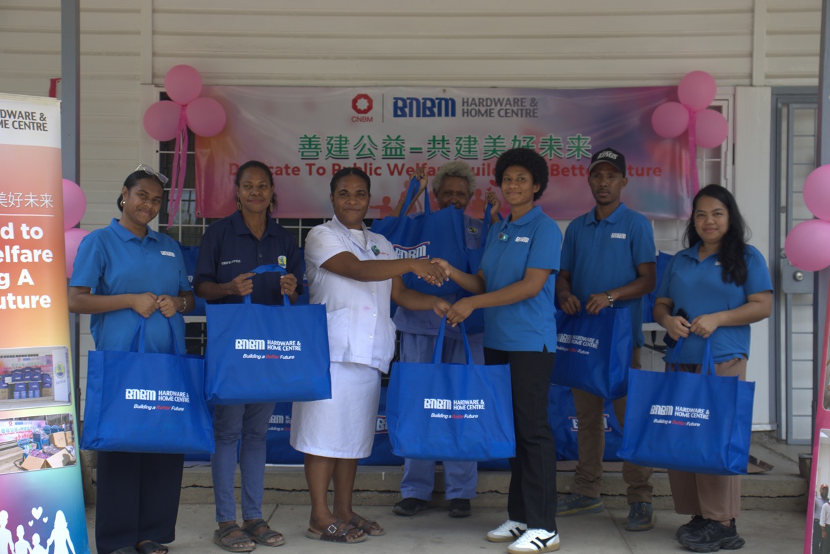 BNBM PNG LIMITED DONATES TO CANCER WARD