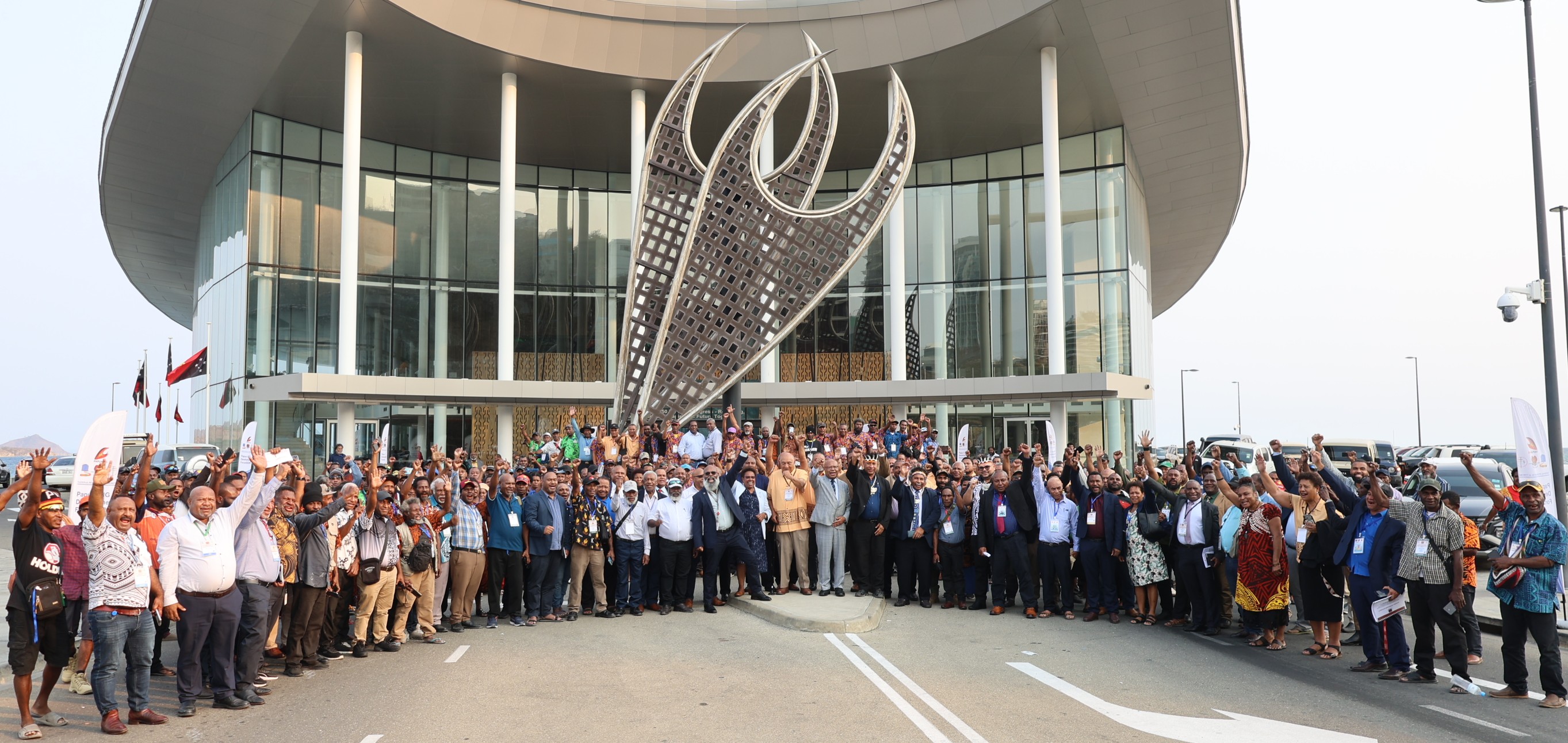 GULF & CENTRAL AGREE TO PAPUA LNG BENEFIT-SHARING FIGURES