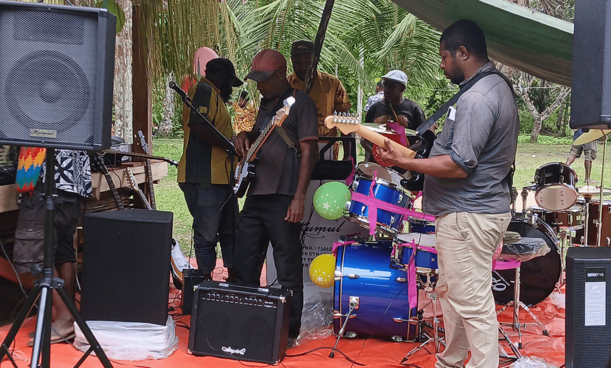 HUON GULF DDA PROVIDES OVER K30, 000 IN CHURCH AND COMMUNITY SUPPORT